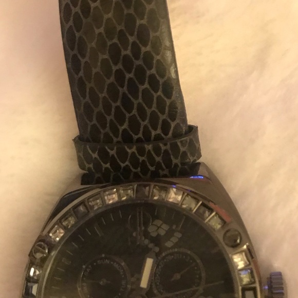 Women’s watch main image 3